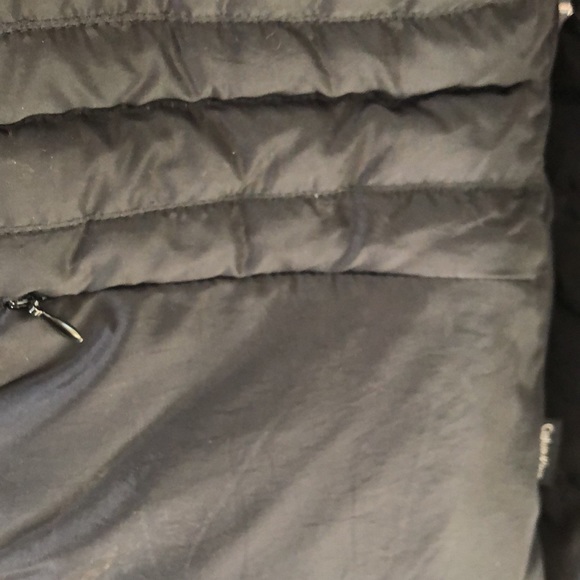 Calvin Klein size M puffer coat - zip pockets and detachable faux fur lined hood - Picture 3 of 11